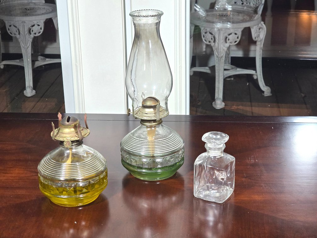 2 Oil Lamps & Apothecary Style Bottle