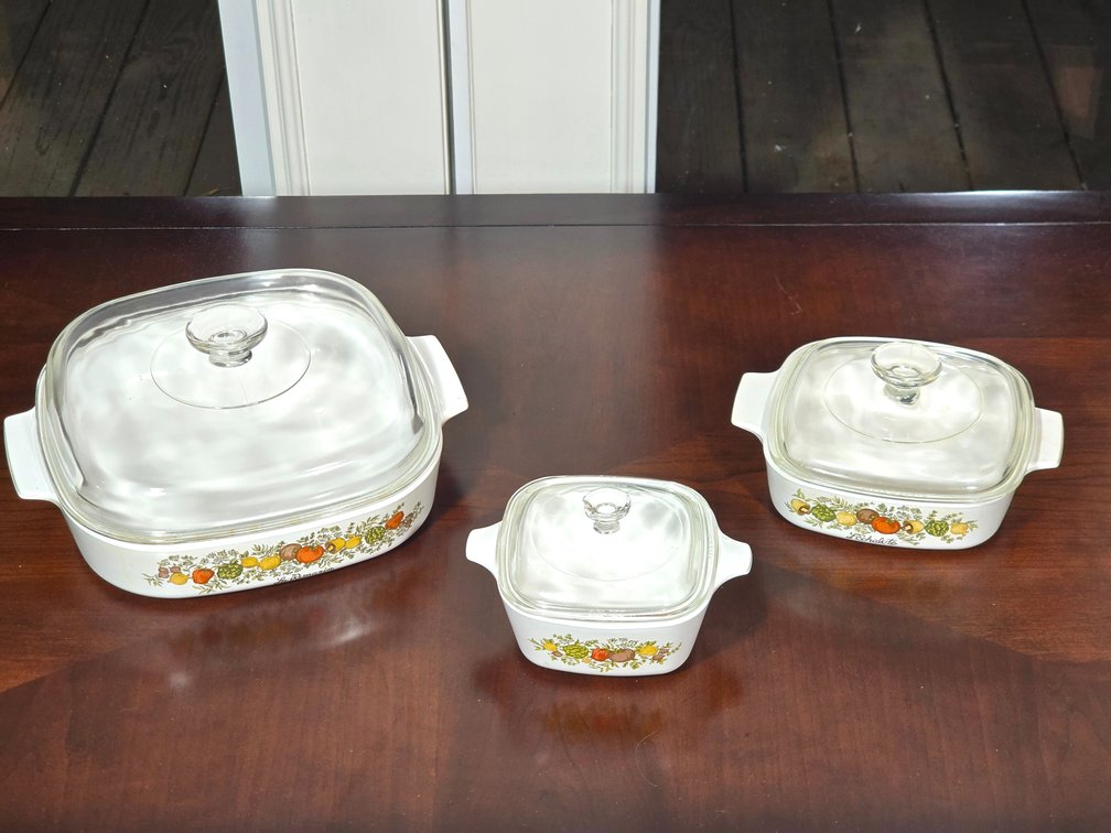 3 Corningware Spice of Life Covered Bakers