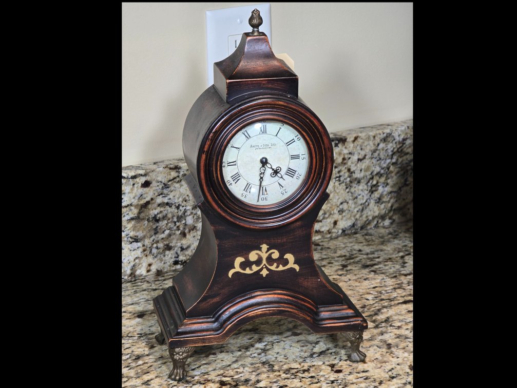 Pretty Little Footed Smith & Ives Clock