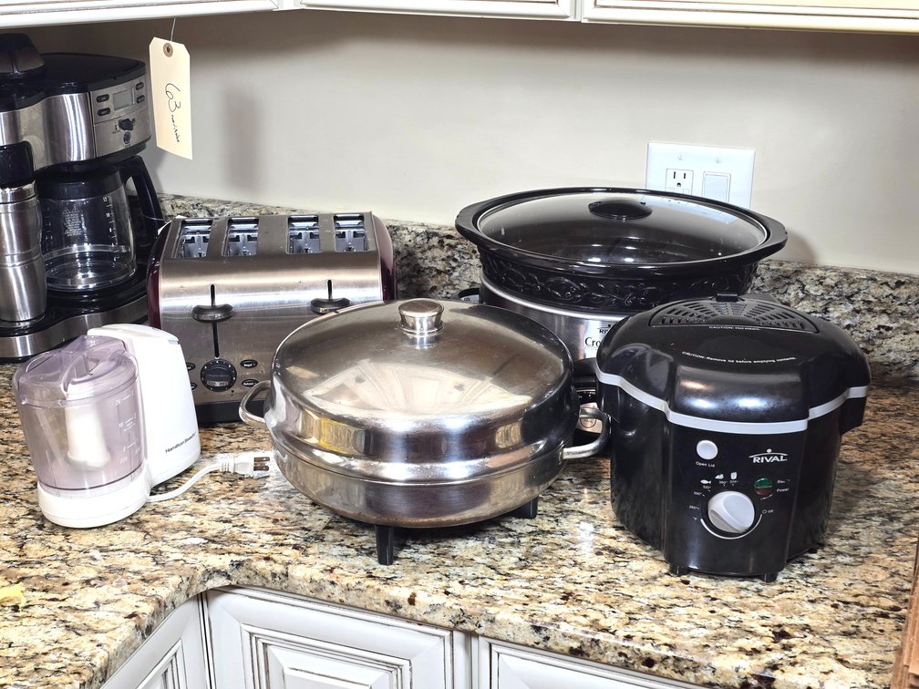 Kitchen Appliances - Slow Cooker, Chopper, Skillet & More