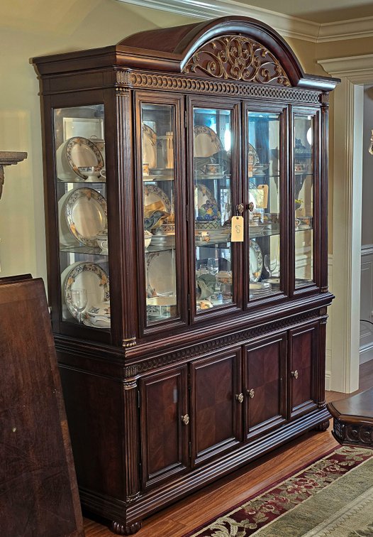 American Standard Lighted China Cabinet