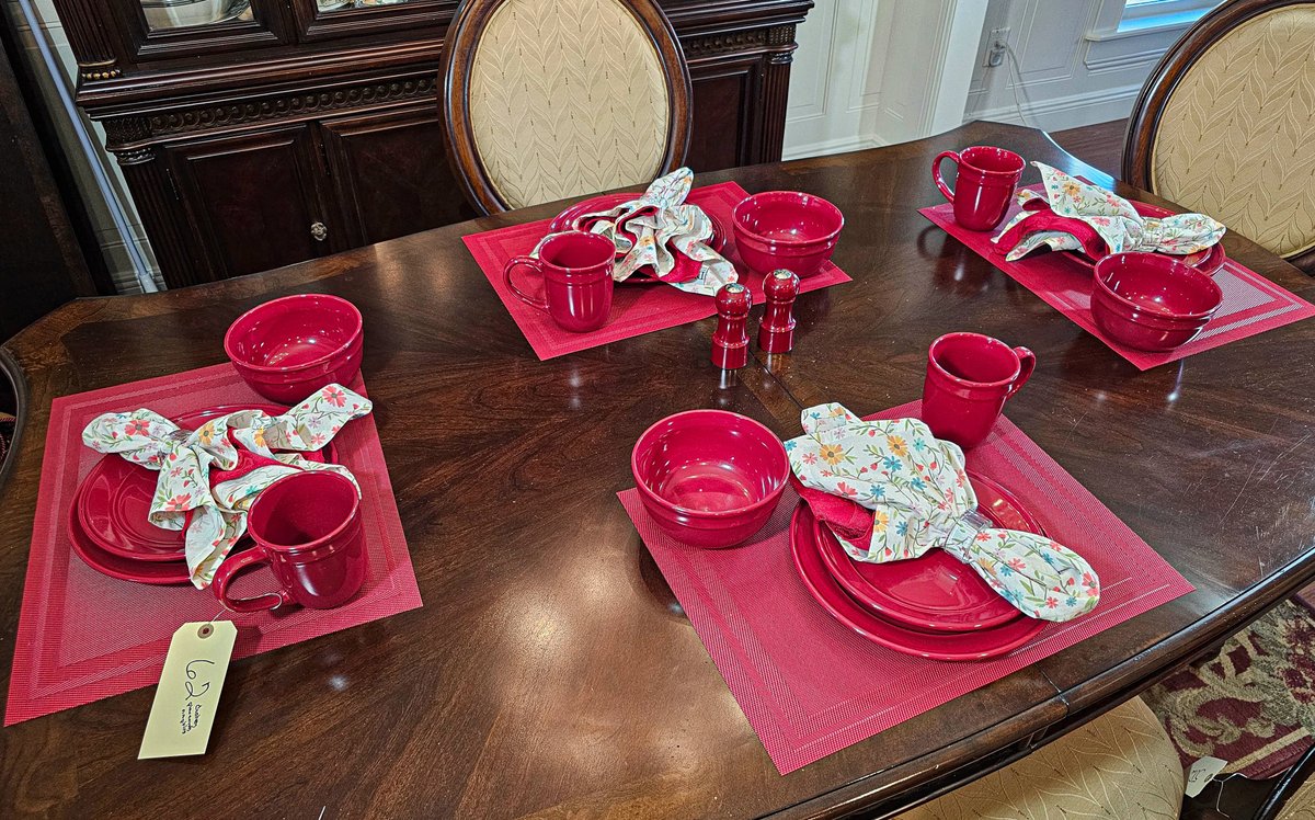 Red Mainstays Amelia Set Ready for Your Table