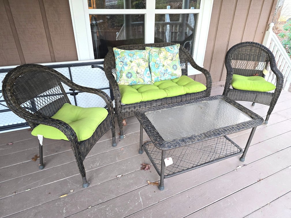 4 Pc Outdoor Wicker Patio Set