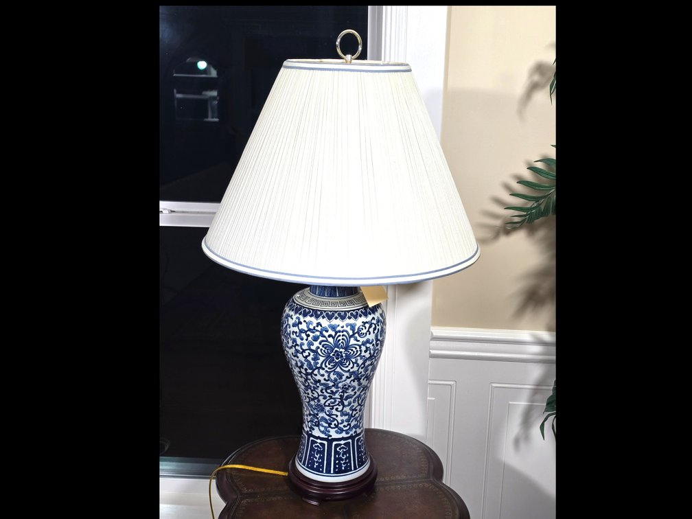 Blue & White Ginger Jar Lamp
