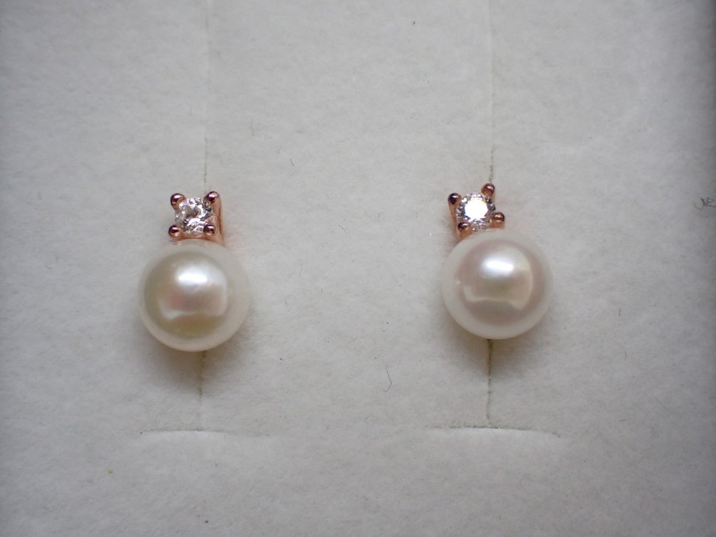 Pearl and Diamond Earrings