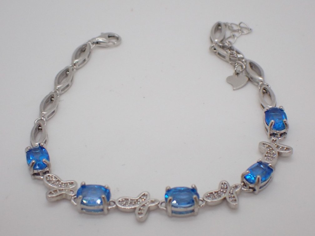 Bright Swiss Blue Topaz 