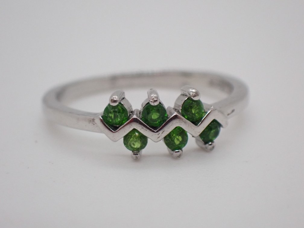 Natural Chrome Diopside Ring