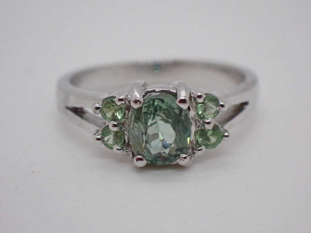 Mint Tourmaline Split Shank Style Ring