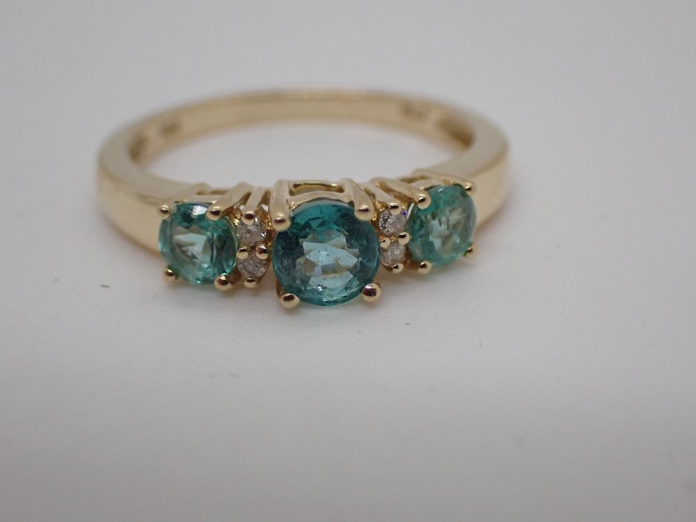 Zambian Emerald & Diamond Ring