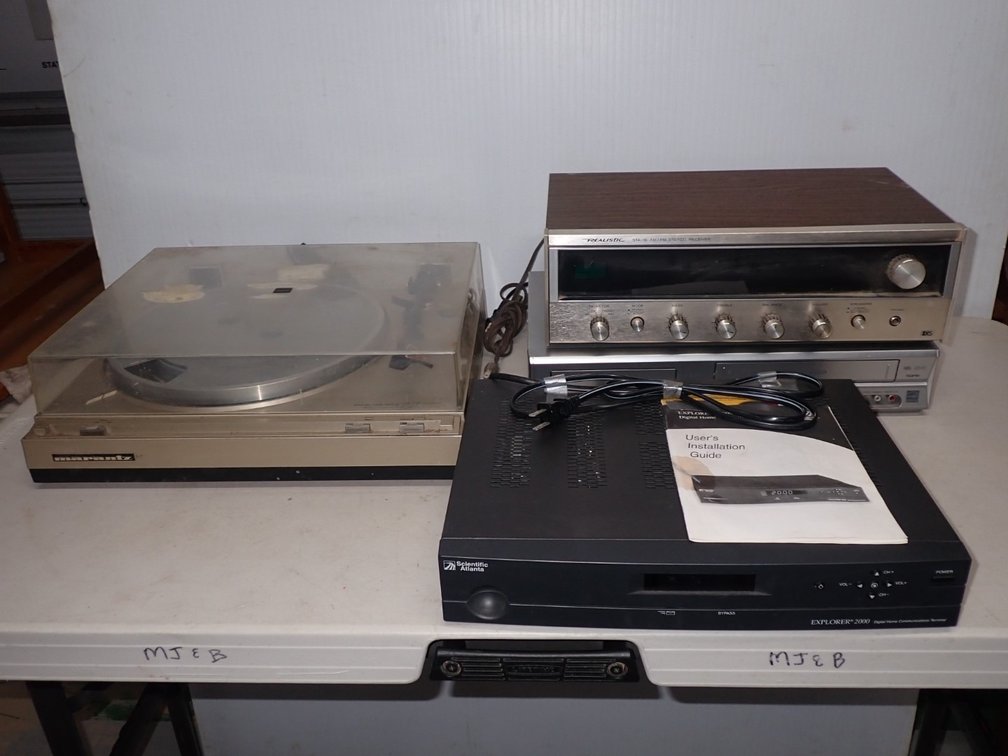 Various Vintage Electronics