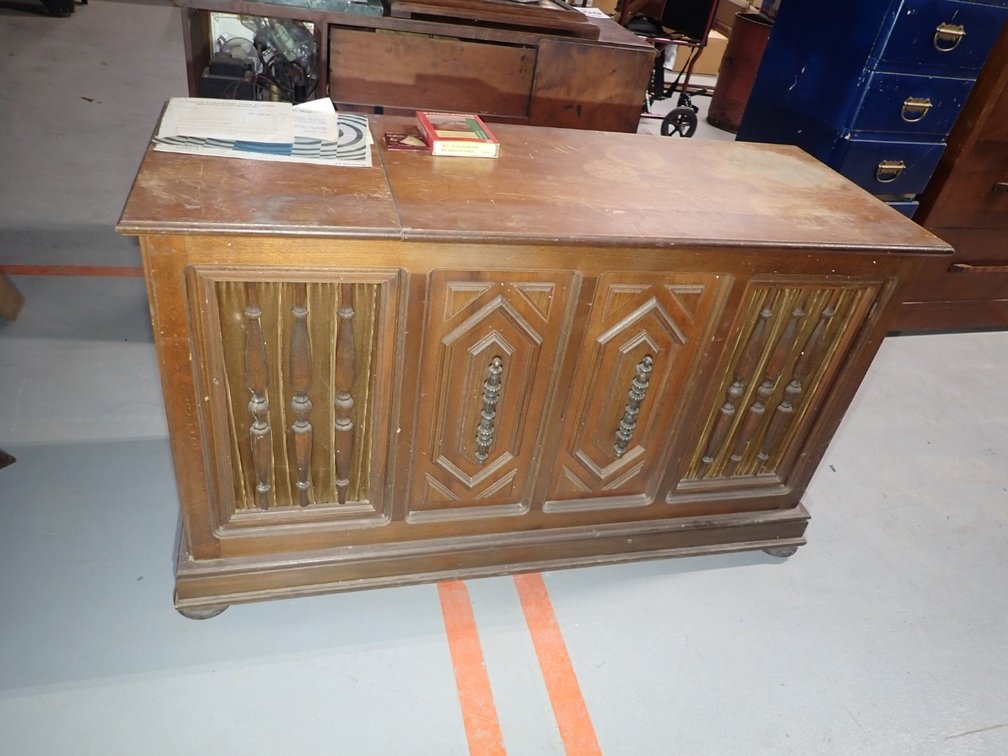 Stereo Console