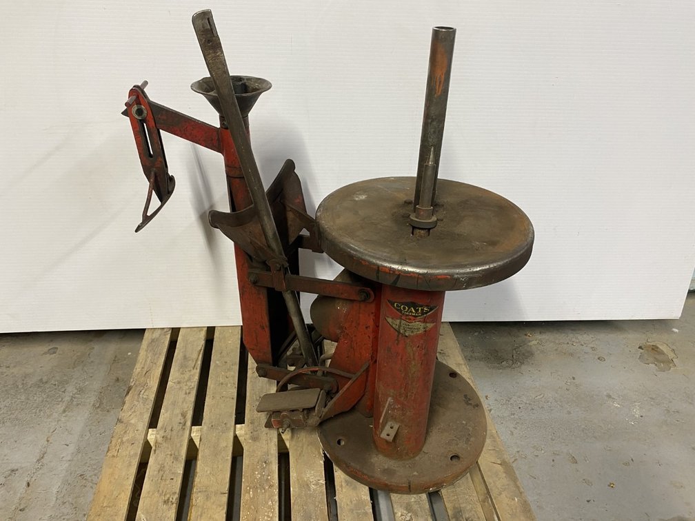 Coats Tireman Tire Changer
