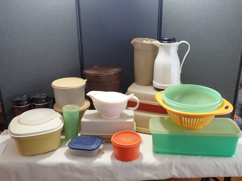 Vintage Rubbermaid & Tupperware