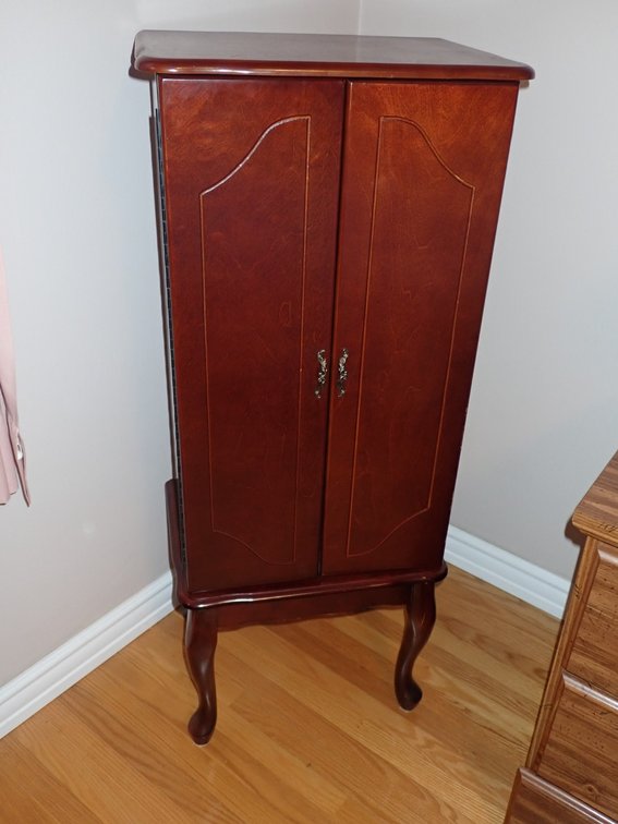 Jewellery Stand