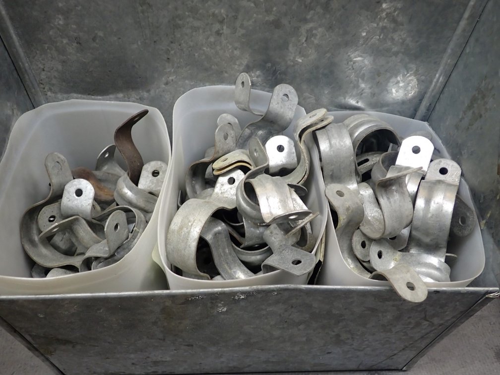 Metal Pipe Clamps