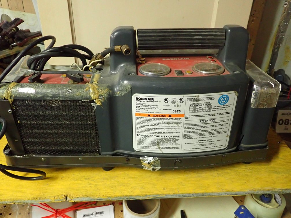Robinair Refrigerant Recovery Unit