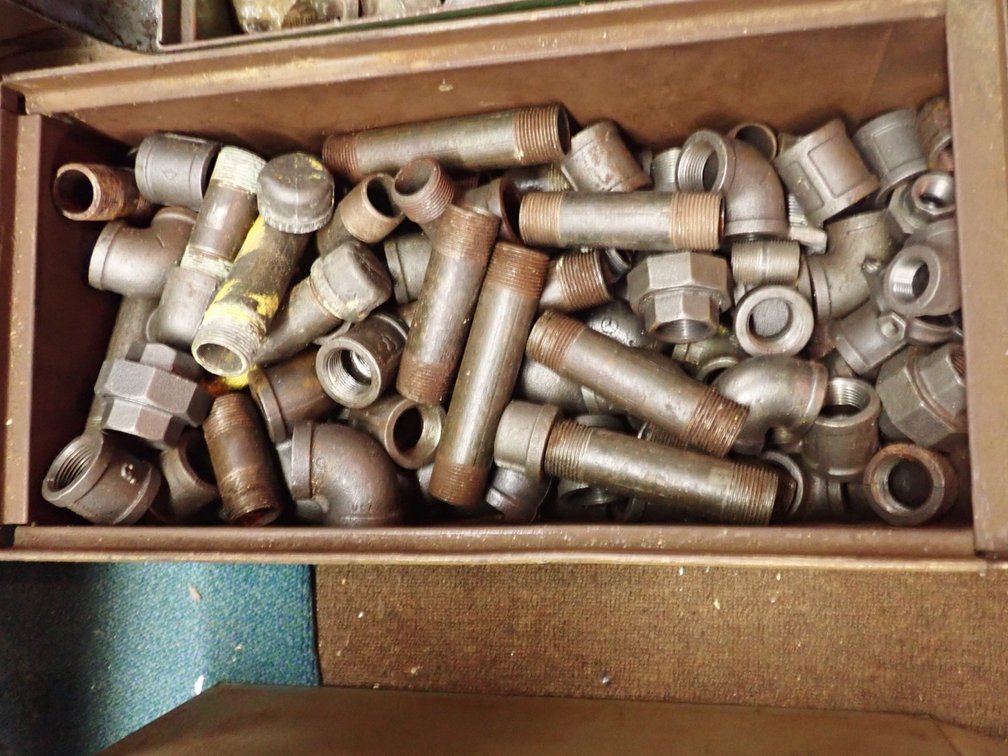 Pipe Fittings & Connectors