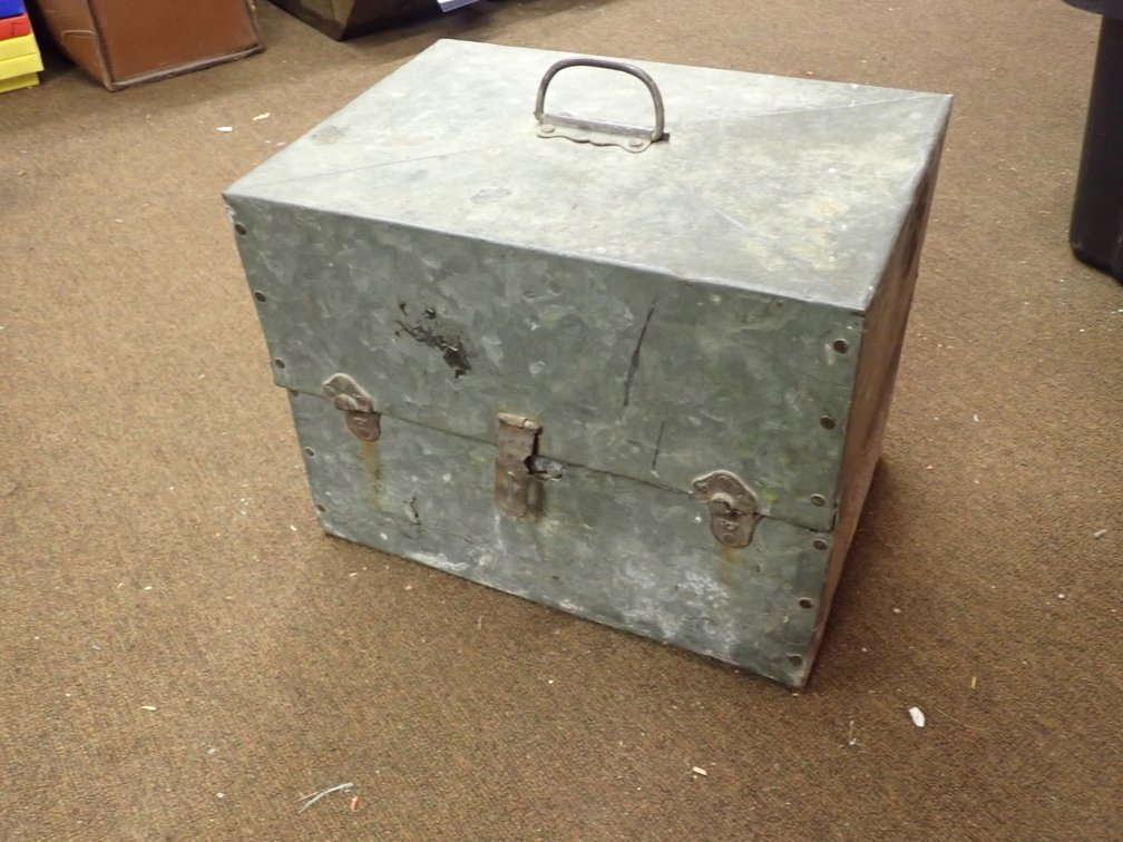 Metal Toolbox/Case
