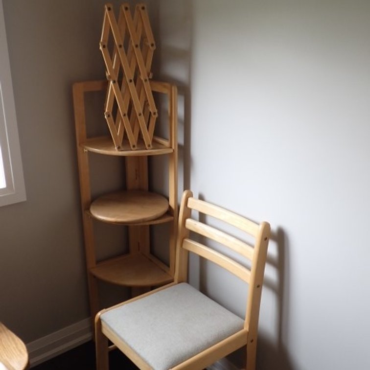 Corner Shelf, Lazy Susan, Chair