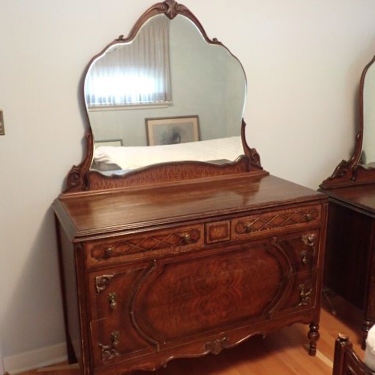 Dresser with Mirror