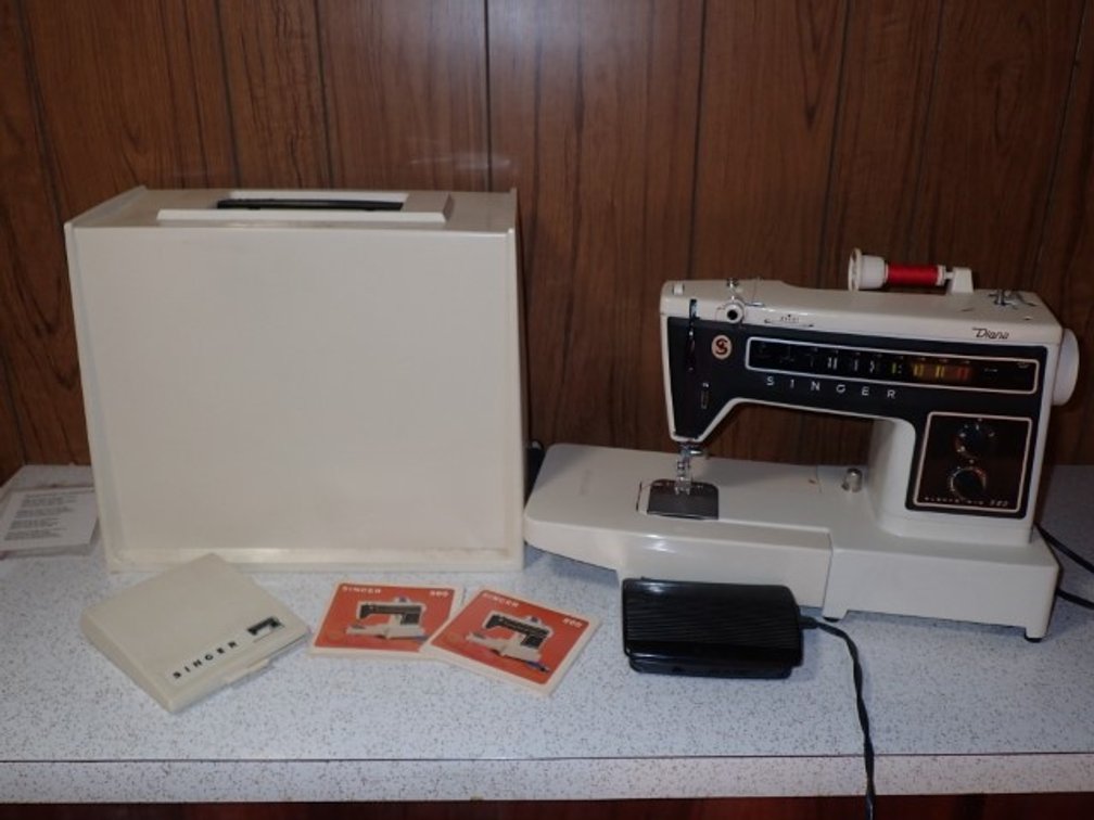 Singer Sewing - 560 Diana