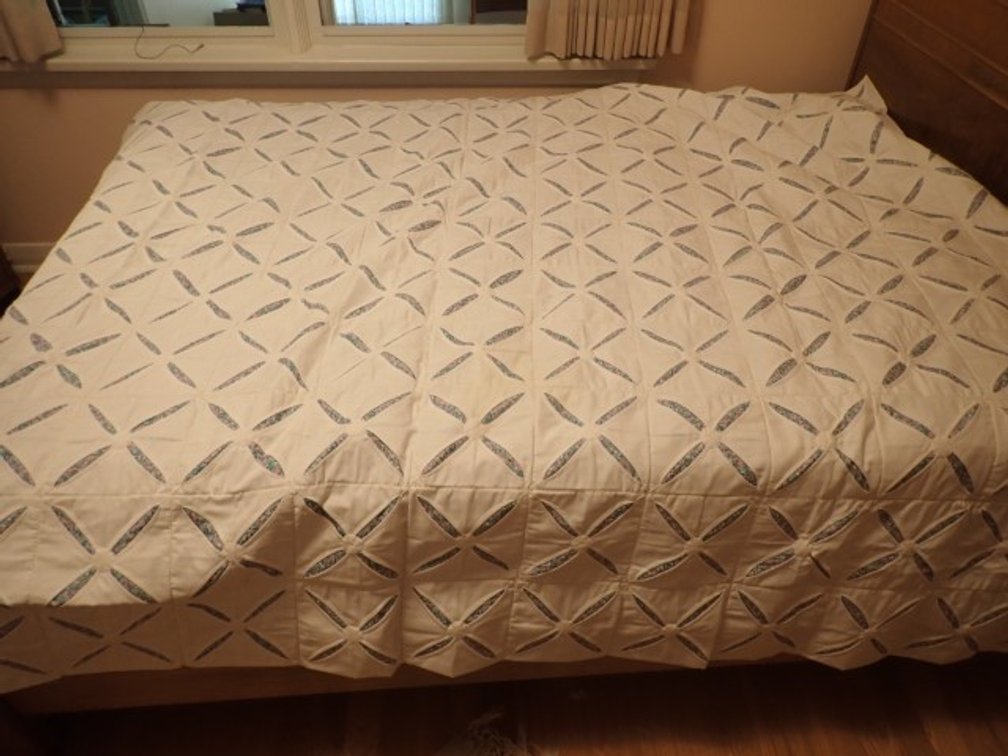 Coverlet-hand made