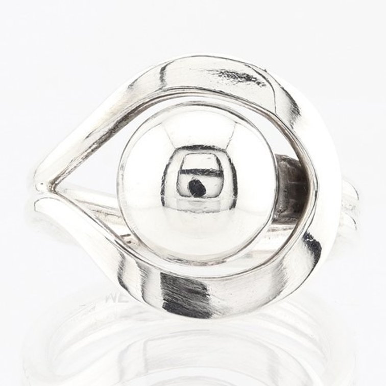 Sterling Silver Ring (Size 7½)