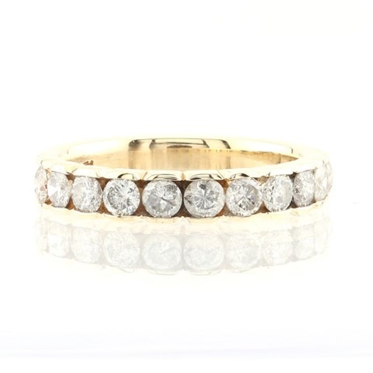 Diamond 14K Gold Band (Size 7)