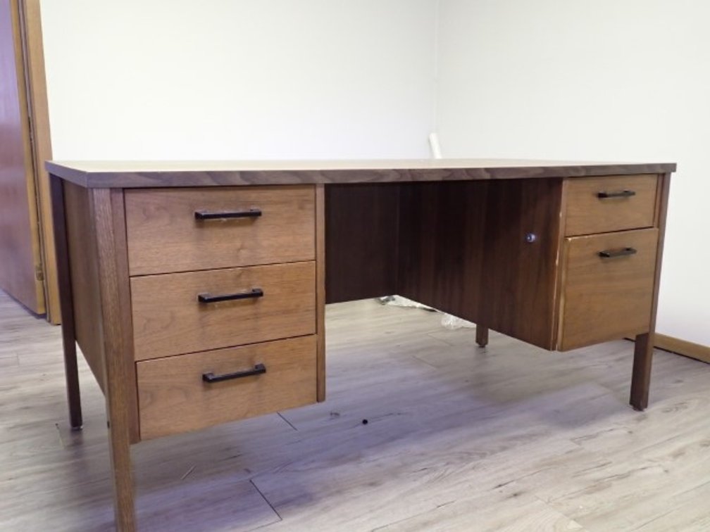 Sturdy Big Office Desk