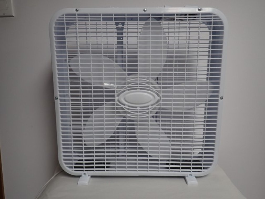 White BOX FAN- 3 SPEEDS
