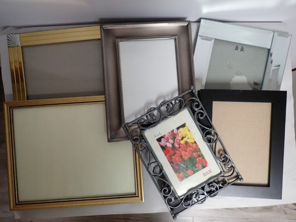 Assorted Lot of Small/Medium Photo Frames