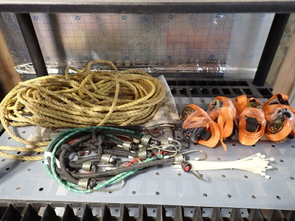 Straps & Rope & Ties & Bungees