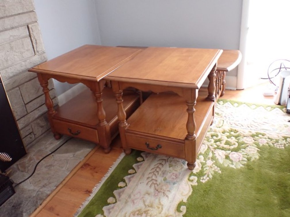 Kroehler Living Room Set