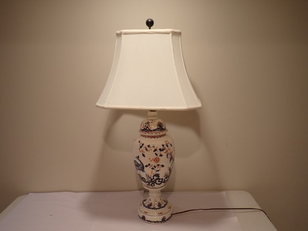 Asian Style Ceramic Lamp