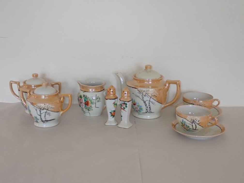 Japanese Lusterware Tea Set