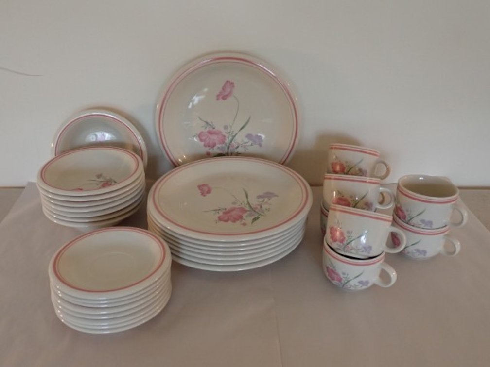 Vintage Floral Dinnerware Set