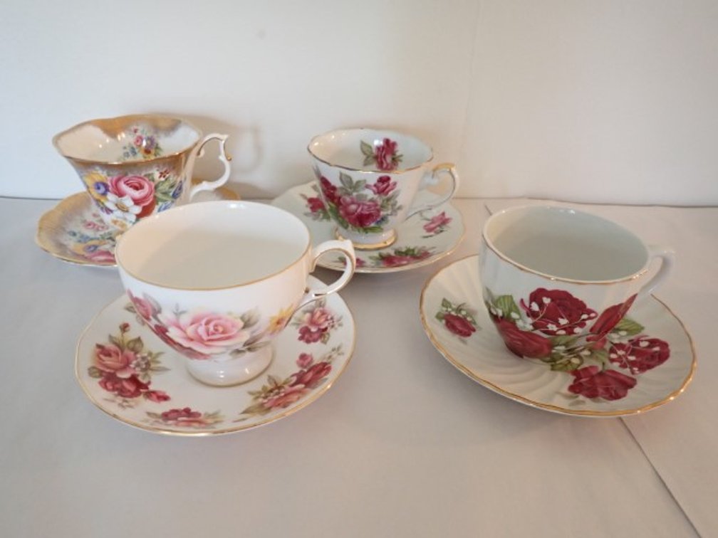 Teacups & Saucers