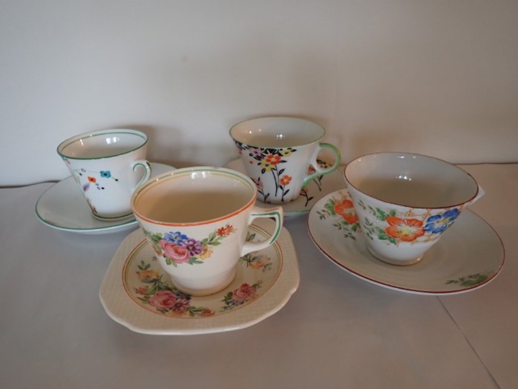 Teacups & Saucers