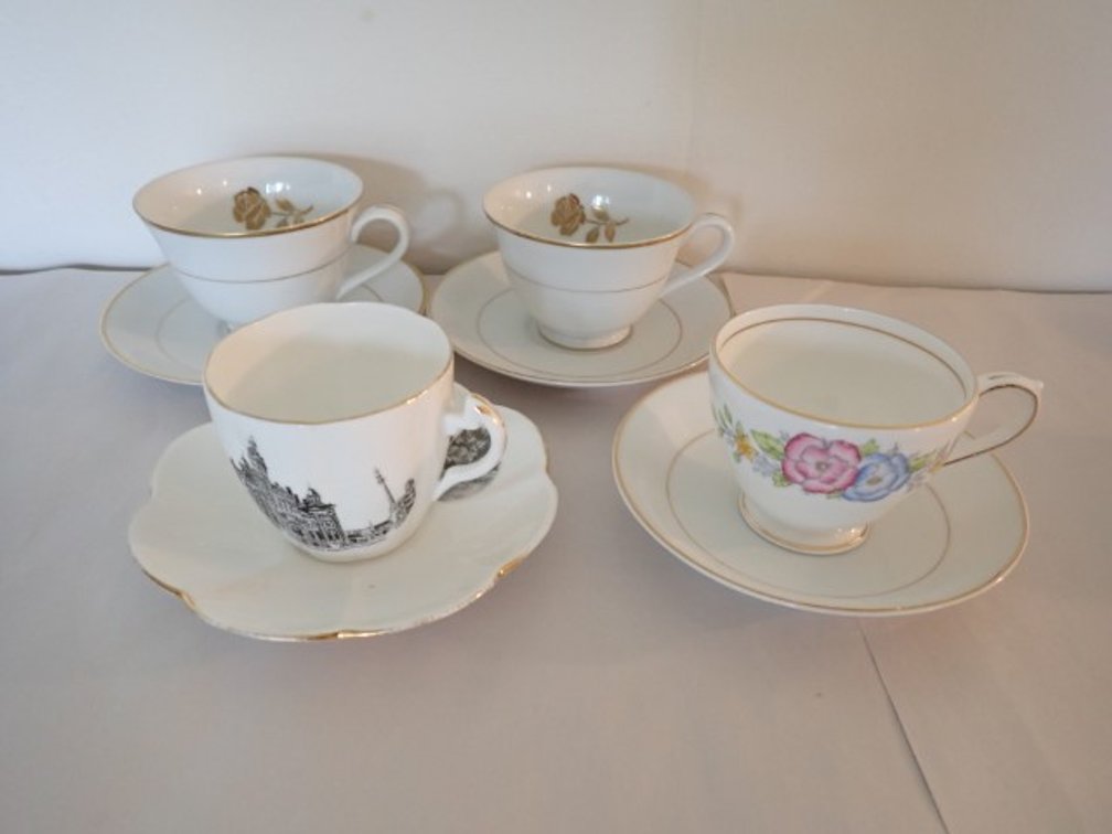 Teacups & Saucers