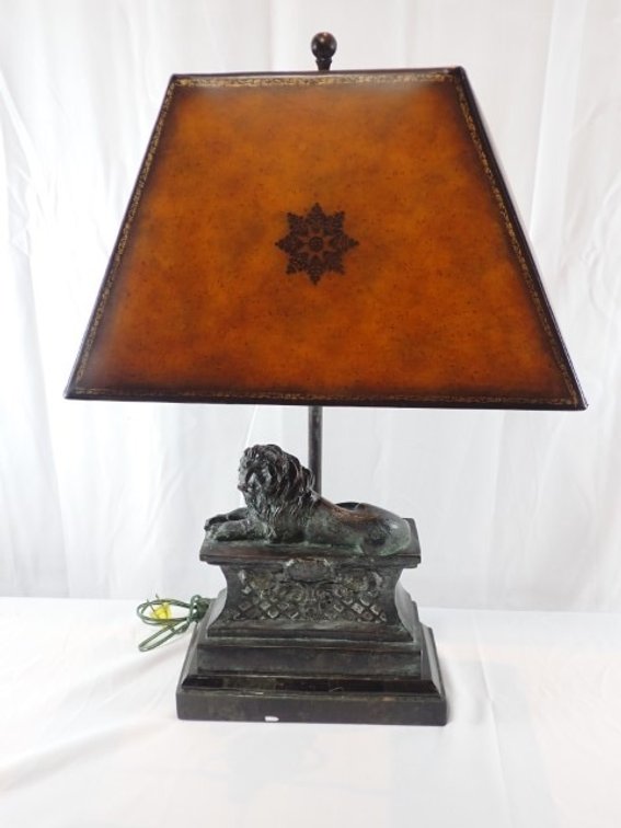 Recumbent Lion Lamp