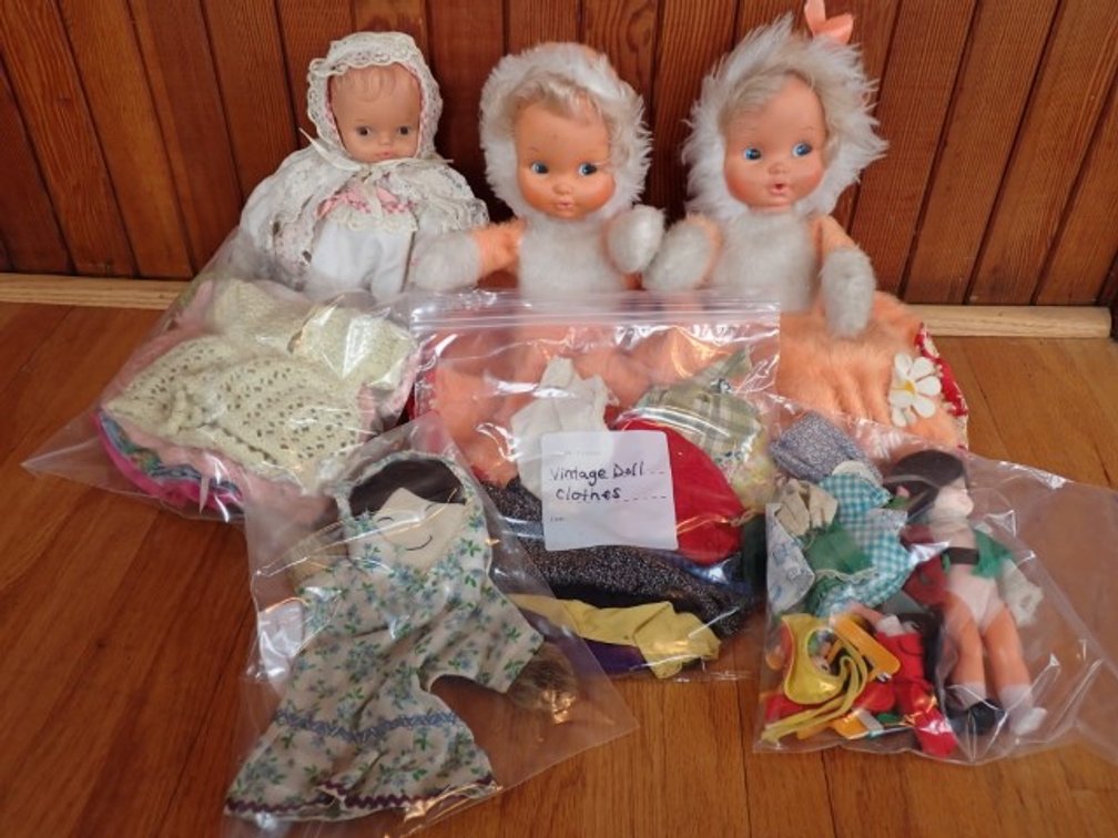 Collection of Vintage Dolls & Doll Clothing