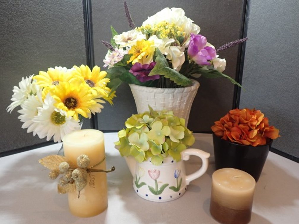 Vases & Dry Flowers