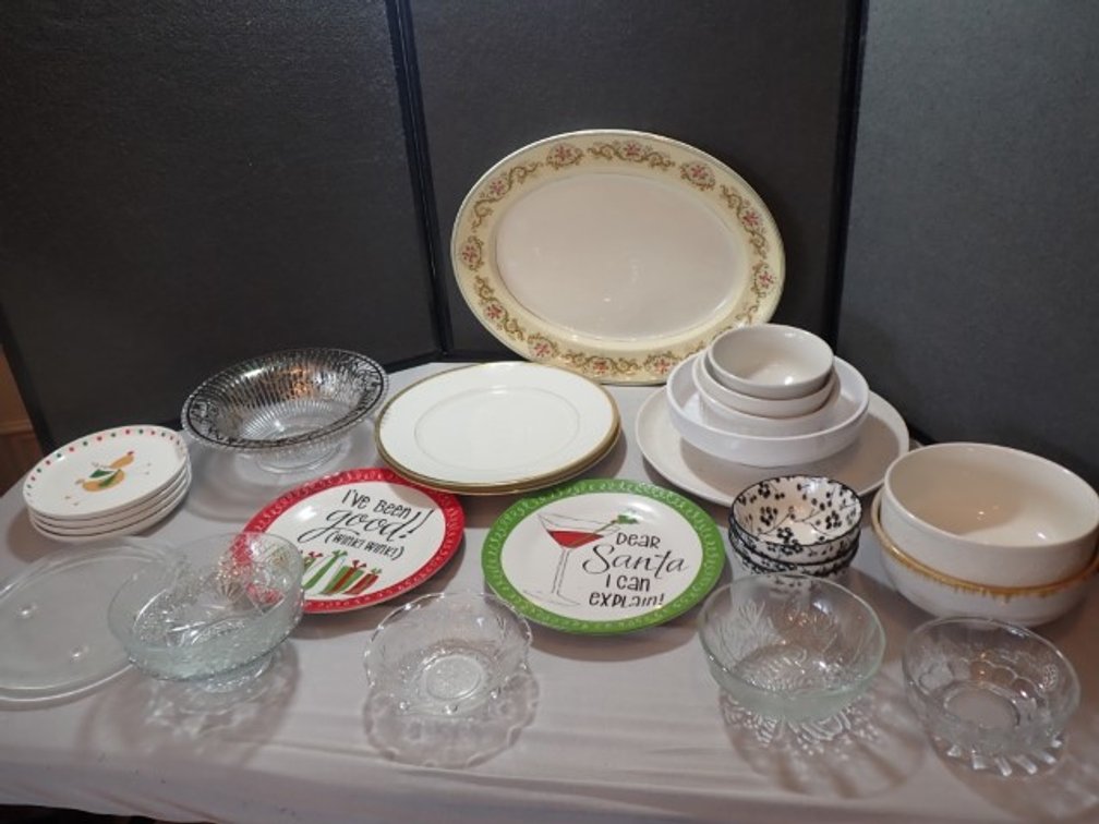 Vintage Dishes Plus