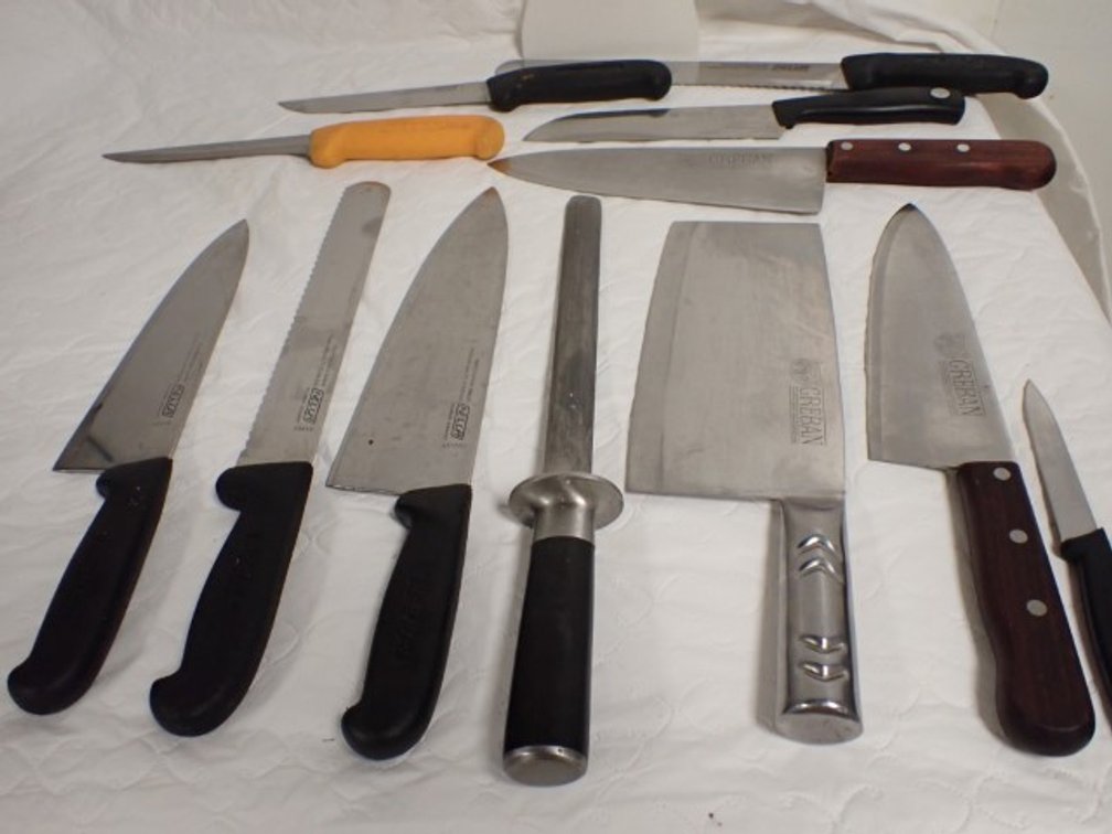 Kitchen Knives & Honing Rods