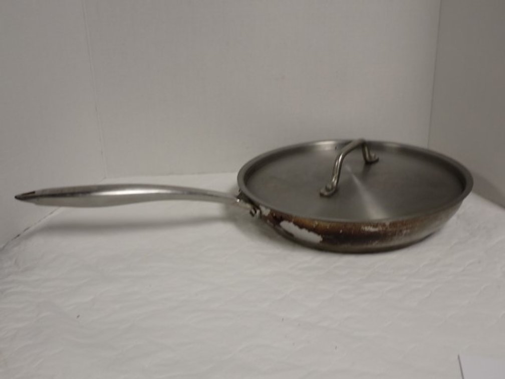 Commercial Skillet With Lid