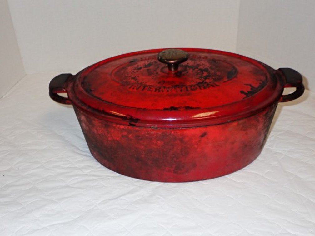 J.A. Henckels International Dutch Oven