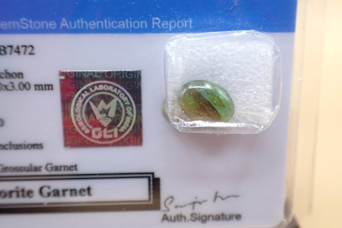 2.3 ct Natural Tsavorite Garnet Gemstone