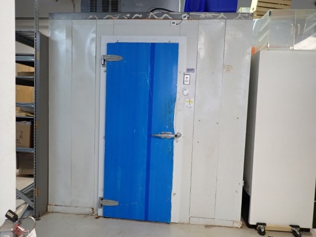 Commercial Walk-In Cooler & Freezer