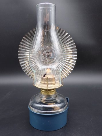 Image for Oil Lamp with Reflector