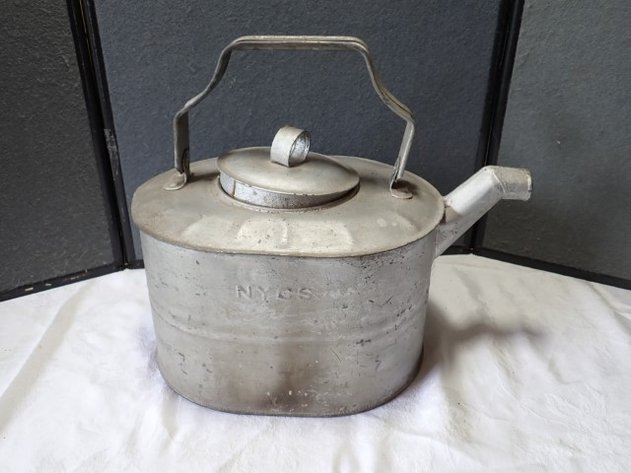 Image for NYCS Oil or Water Can